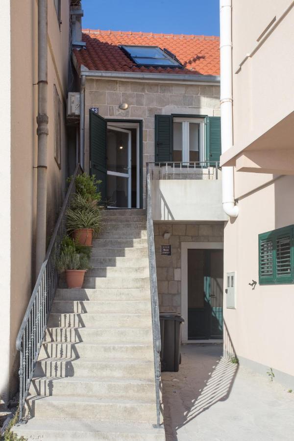 Beach Apartment Korina Sumpetar Esterno foto