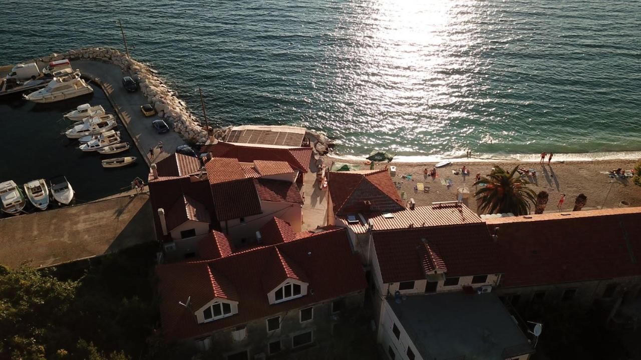 Beach Apartment Korina Sumpetar Esterno foto
