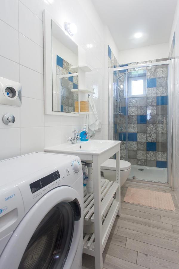 Beach Apartment Korina Sumpetar Esterno foto
